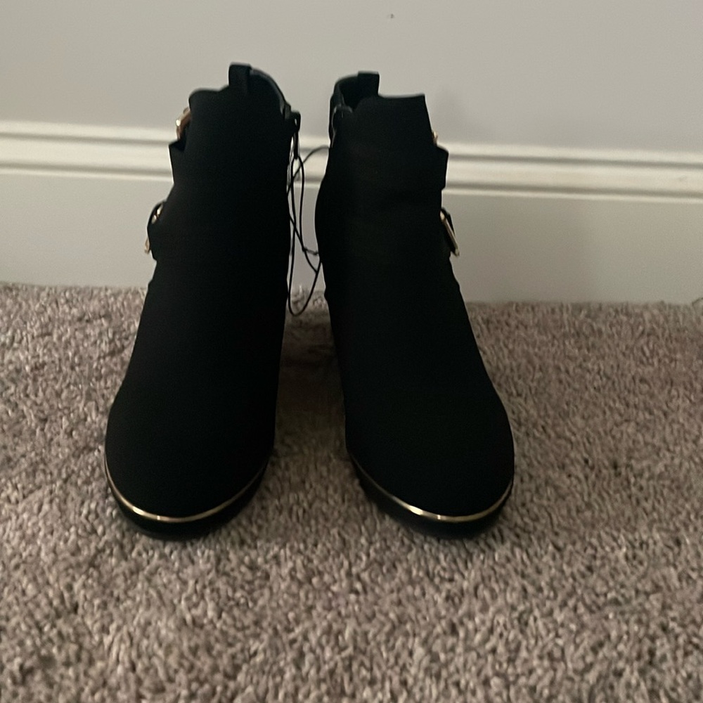 Ankle boots with wedged heel